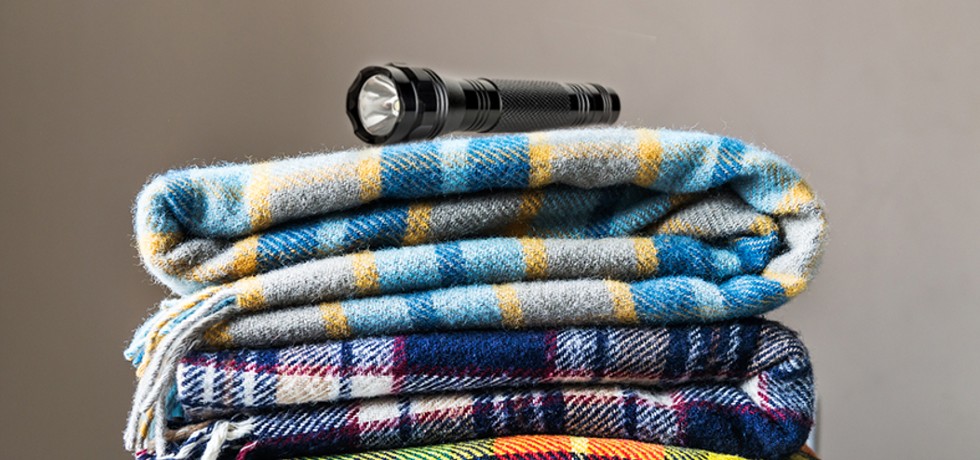 Winter-blankets_flashlight
